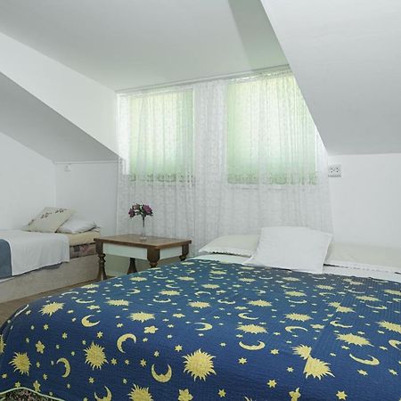 Apartmani Krizanovic Vodice Exterior photo