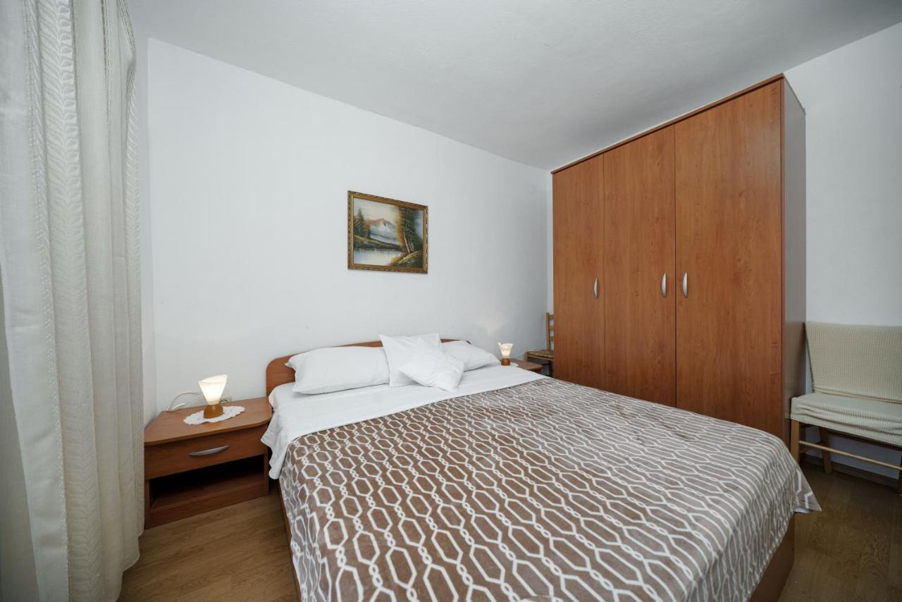 Apartmani Krizanovic Vodice Exterior photo