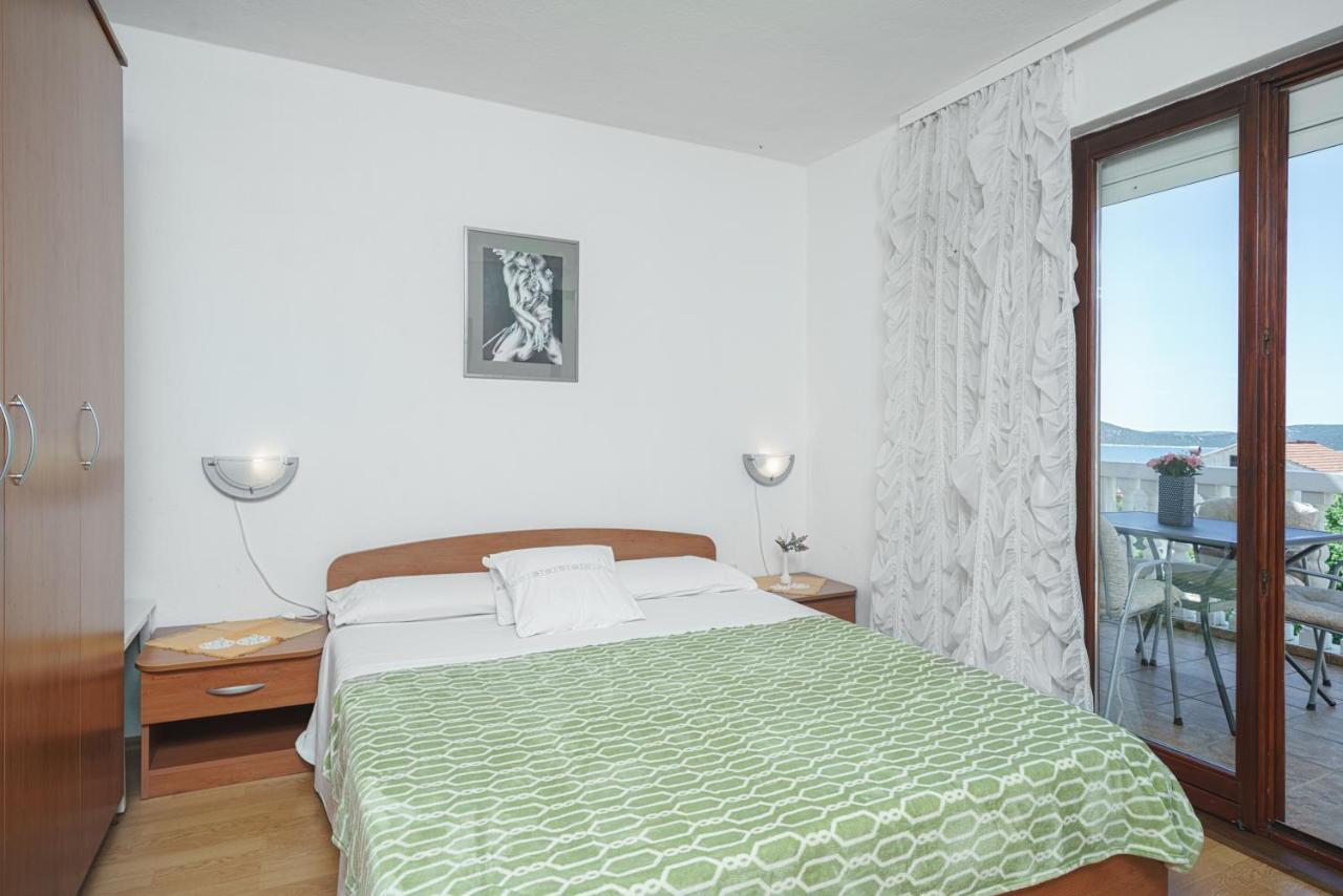 Apartmani Krizanovic Vodice Exterior photo
