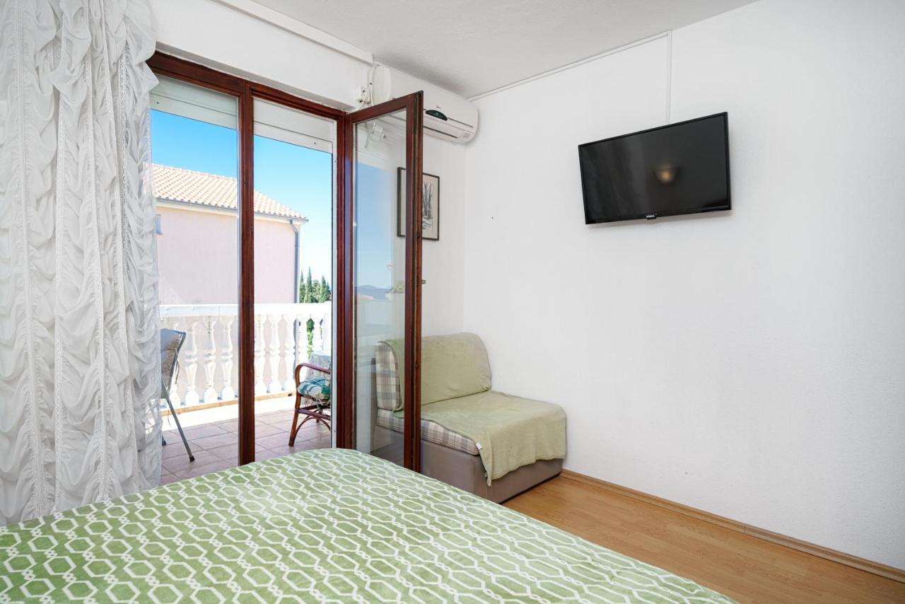 Apartmani Krizanovic Vodice Exterior photo